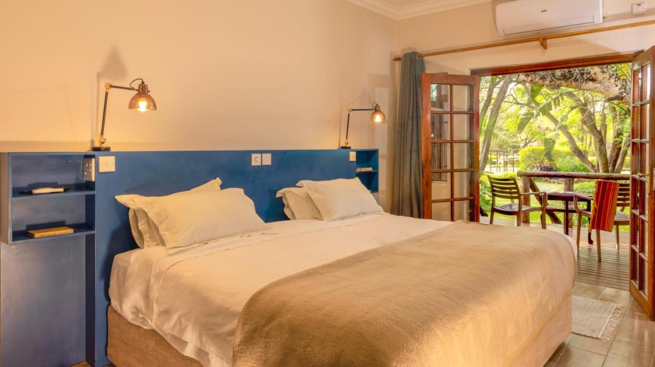 Sedia Hotel Maun Bagian luar foto