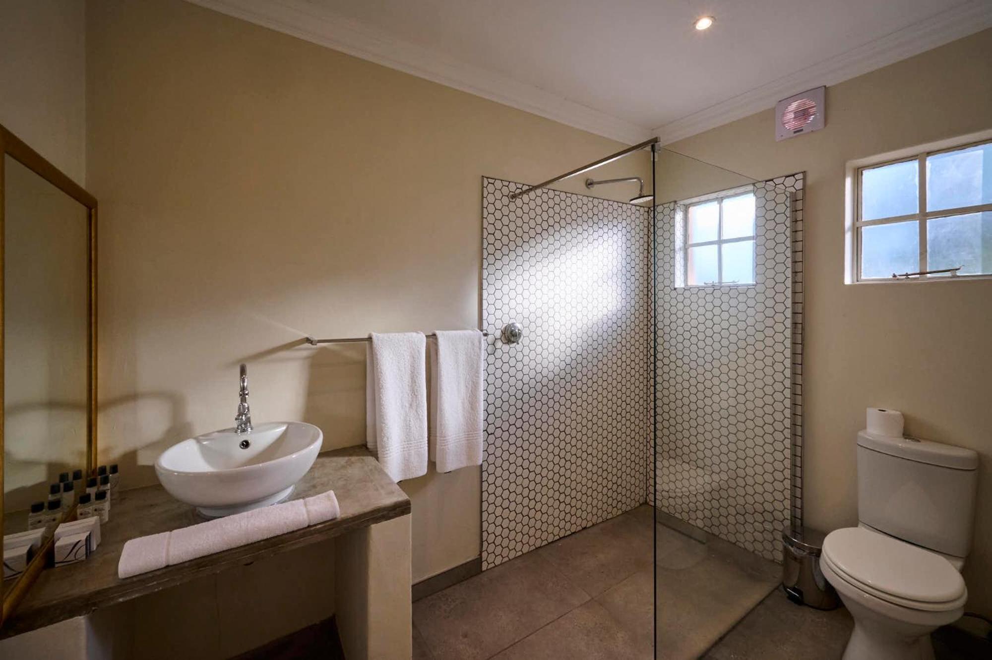 Sedia Hotel Maun Bagian luar foto