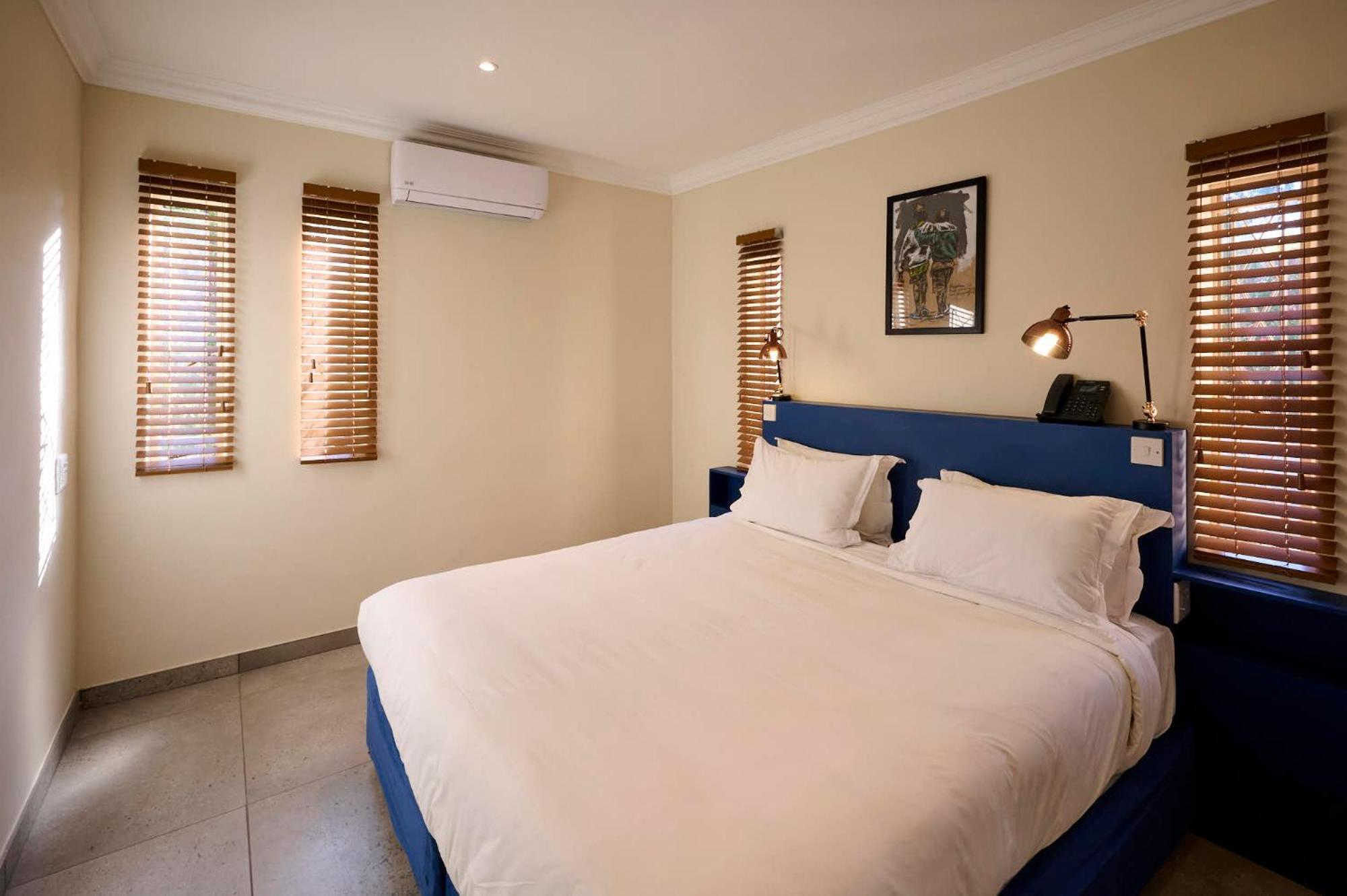 Sedia Hotel Maun Bagian luar foto