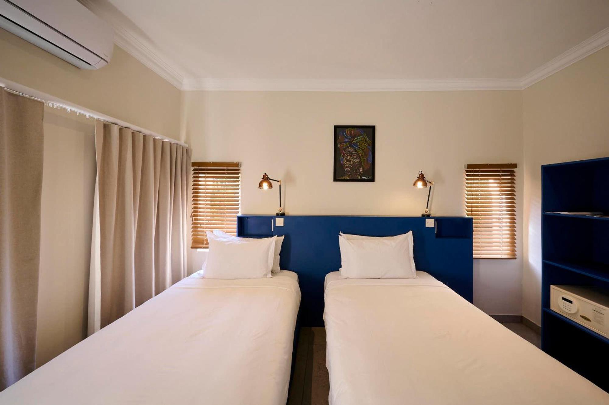 Sedia Hotel Maun Bagian luar foto