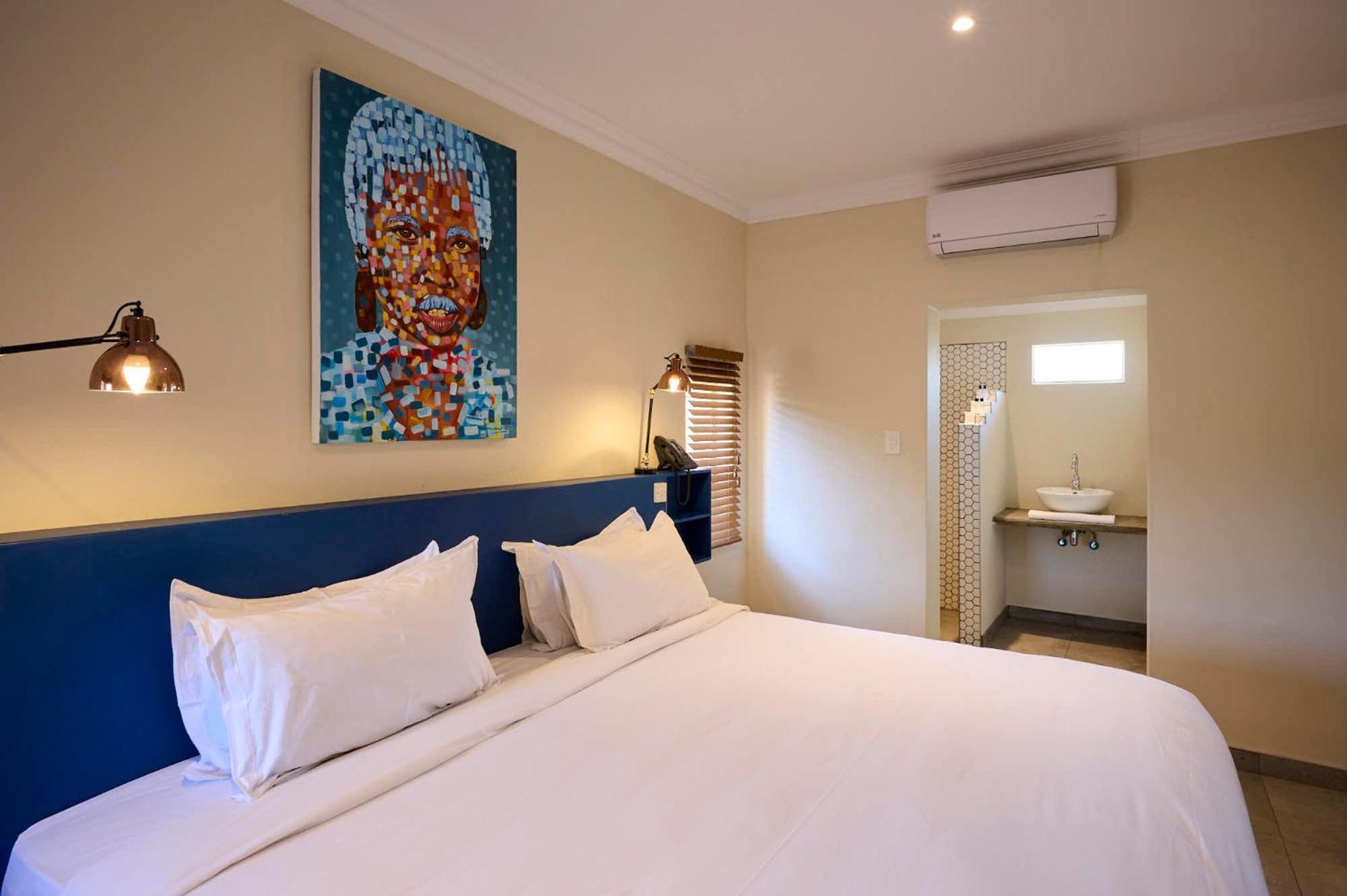 Sedia Hotel Maun Bagian luar foto