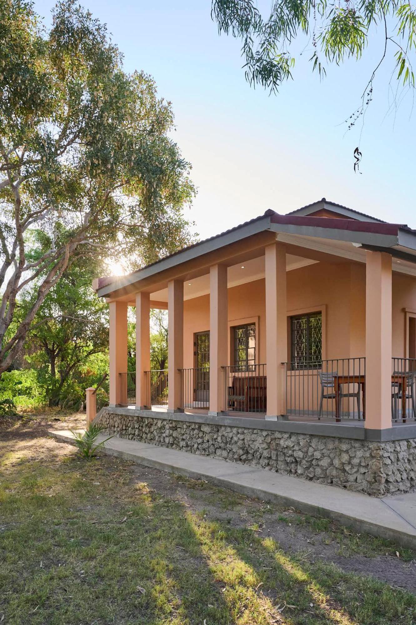Sedia Hotel Maun Bagian luar foto